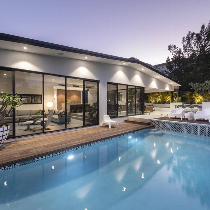 swimming pools in winter